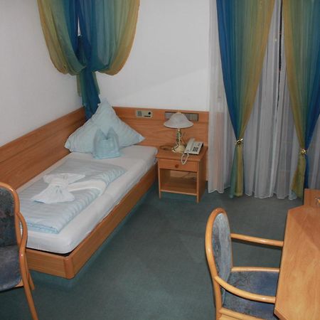 Landgasthaus & Hotel Kurfer Hof バート・エンドルフ 部屋 写真