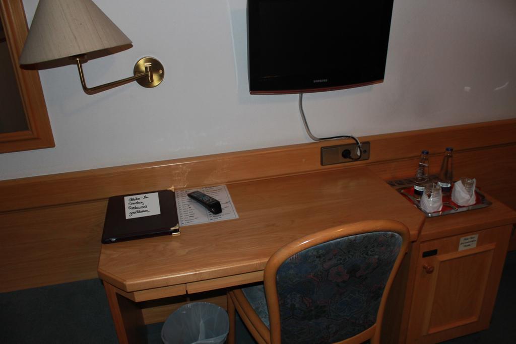 Landgasthaus & Hotel Kurfer Hof バート・エンドルフ 部屋 写真